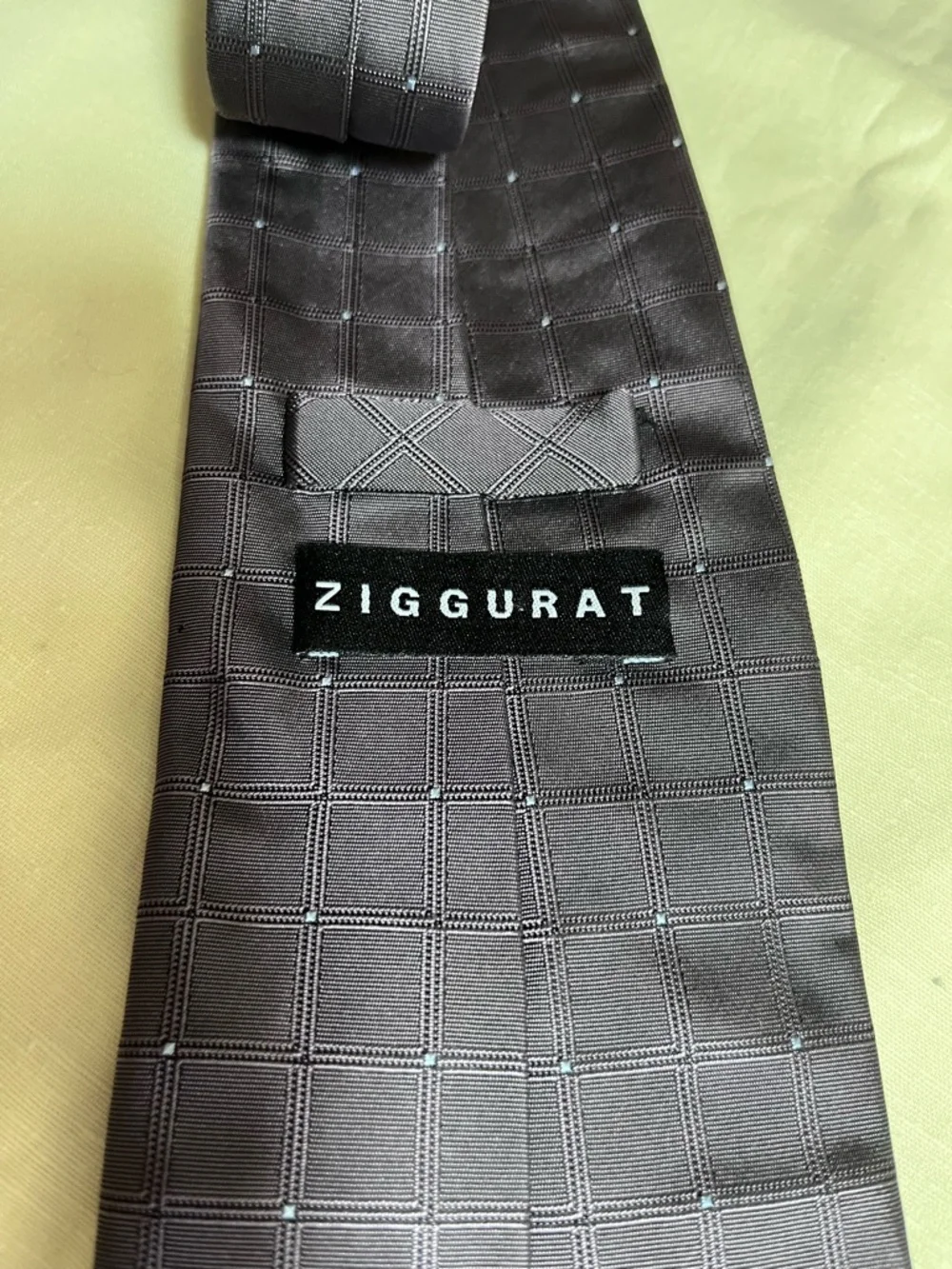 Ziggurat Men's Silk Grid Tie in Charcoal Gray